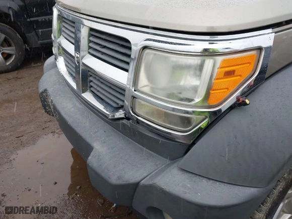 2007 Dodge Nitro SXT with VIN 1D8GU28K37W554484, listed as a IAAI auction lot 41565252 with 156,717 mi miles. Bid and sale history available at carsss.com. Image 6.