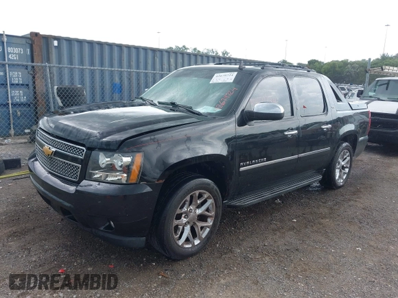 2012 Chevrolet Avalanche LTZ with VIN 3GNTKGE79CG182469, listed as a IAAI auction lot 42679724 with 306,624 mi miles and . Bid and sale history available at DreamBid. Image 17.