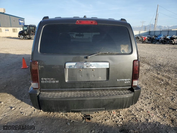 2011 Dodge Nitro SXT with VIN 1D4PU5GK8BW532378, listed as a Copart auction lot 86104464 with 181,439 mi miles and Clean Title. Bid and sale history available at carsss.com. Image 6.