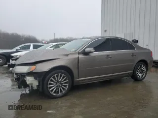 2007 Volvo S80 I6 with VIN YV1AS982571033230, listed as a Copart auction lot 44368745 with 172,672 mi miles and Salvage Title. Bid and sale history available at carsss.com. Image 1.