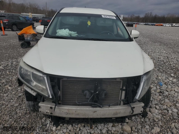 2015 Nissan Pathfinder Platinum with VIN 5N1AR2MMXFC640254, listed as a Copart auction lot 46470045 with 0 mi miles and Salvage Title. Bid and sale history available at carsss.com. Image 5.