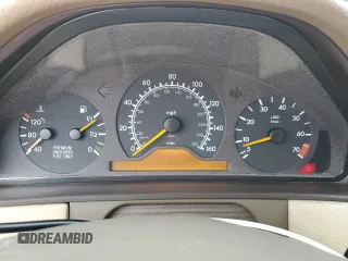 1997 Mercedes-Benz E-Class with VIN WDBJF55F2VJ031344, listed as a Copart auction lot 46499055 with 109,833 mi miles and Clean Title. Bid and sale history available at carsss.com. Image 9.