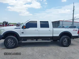 2015 Ford F-250 Lariat с VIN 1FT7W2BT1FEC08741, выставлен на аукционе IAAI как лот 42460228 с пробегом 122 024 миль миль и . История ставок и продаж доступна на DreamBid. Изображение 14.