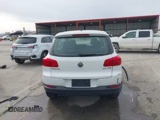 2013 Volkswagen Tiguan S z VIN WVGAV3AX6DW610678, wystawiony jako IAAI lot #41544865 z przebiegiem 102 948 mil mil oraz . Historia ofert i sprzedaży dostępna na DreamBid. Obrazek 16.