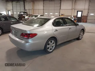 2005 Lexus ES 350 with VIN JTHBA30G255058365, listed as a IAAI auction lot 41505632 with 151,555 mi miles and . Bid and sale history available at carsss.com. Image 4.