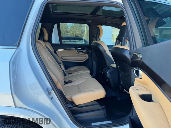 2017 Volvo XC90 Momentum with VIN YV4A22PK4H1126799, listed as a Copart auction lot 47779275 with 193,815 mi miles and Clean Title. Bid and sale history available at DreamBid. Image 6.