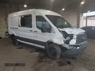 2015 Ford Transit Cargo с VIN 1FTNR2CM1FKA40154, выставлен на аукционе IAAI как лот 42210986 с пробегом 164 324 миль миль и . История ставок и продаж доступна на DreamBid. Изображение 1.