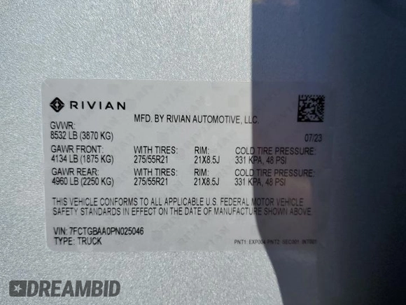 2023 Rivian R1T Adventure z VIN 7FCTGBAA0PN025046, wystawiony jako Copart lot #62502274 z przebiegiem 1385 mil mil oraz Szkody całkowita. Historia ofert i sprzedaży dostępna na DreamBid. Obrazek 12.