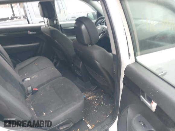 2015 Kia Sorento LX with VIN 5XYKT3A62FG651248, listed as a IAAI auction lot 42236436 with 186,601 mi miles and . Bid and sale history available at DreamBid. Image 8.