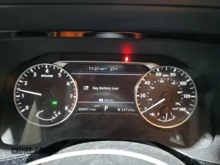 2023 Nissan Pathfinder SV z VIN 5N1DR3BD8PC212514, wystawiony jako Copart lot #44709455 z przebiegiem 49 497 mil mil oraz Szkoda całkowita • Salvage title. Historia ofert i sprzedaży dostępna na DreamBid. Obrazek 9.