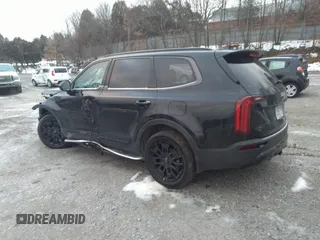 2022 Kia Telluride SX with VIN 5XYP5DHC8NG221725, listed as a IAAI auction lot 38312817 with Not Provided miles and . Bid and sale history available at carsss.com. Image 3.