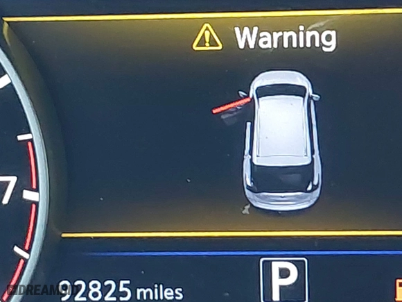 2018 Nissan Murano Platinum with VIN 5N1AZ2MG4JN130201, listed as a IAAI auction lot 41773699 with 92,825 mi miles. Bid and sale history available at carsss.com. Image 15.