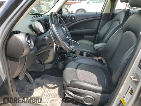 2016 MINI Countryman S with VIN WMWZC5C52GWU20530, listed as a Copart auction lot 62321205 with 100,970 mi miles and Clean title. Bid and sale history available at DreamBid. Image 7.