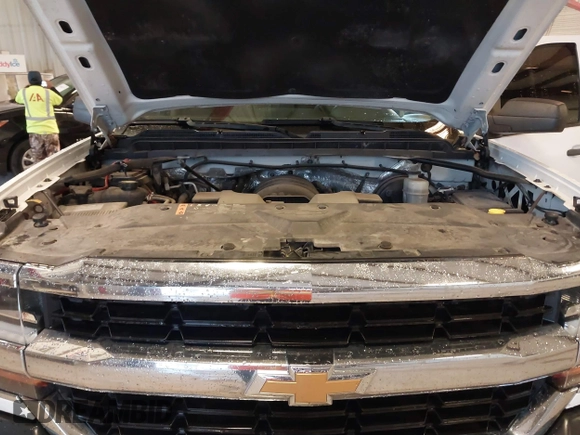2018 Chevrolet Silverado 1500 Work Truck with VIN 3GCUKNEC7JG182613, listed as a IAAI auction lot 41024739 with 159,973 mi miles. Bid and sale history available at carsss.com. Image 10.