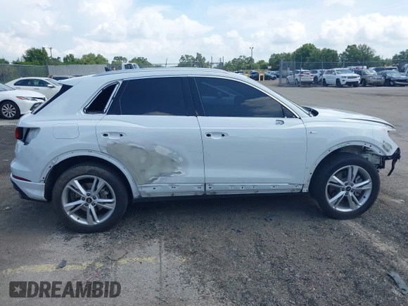 2024 Audi Q3 S line Premium Plus with VIN WA1EECF3XR1042154, listed as a IAAI auction lot 42552601 with 22,881 mi miles and . Bid and sale history available at DreamBid. Image 14.