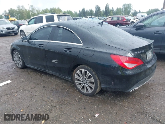 2018 Mercedes-Benz CLA 250 z VIN WDDSJ4EB0JN657205, wystawiony jako IAAI lot #42304072 z przebiegiem 64 498 mil mil oraz . Historia ofert i sprzedaży dostępna na DreamBid. Obrazek 3.