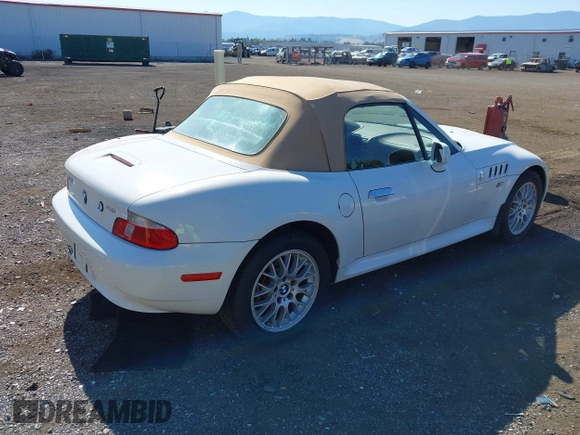 2000 BMW Z3 2.8 with VIN 4USCH3349YLF71113, listed as a IAAI auction lot 42623001 with 133,873 mi miles and . Bid and sale history available at DreamBid. Image 4.