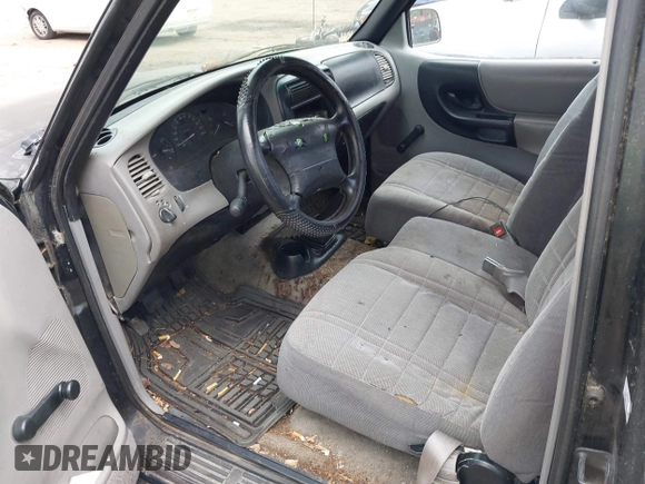1997 Ford Ranger XLT with VIN 1FTCR10A8VPA39158, listed as a IAAI auction lot 41909857 with 190,404 mi miles. Bid and sale history available at carsss.com. Image 5.