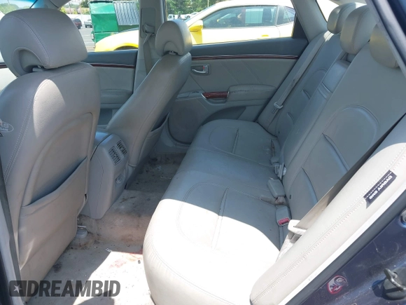 2006 Hyundai Azera SE with VIN KMHFC46F26A046738, listed as a IAAI auction lot 42715976 with 270,959 mi miles and . Bid and sale history available at DreamBid. Image 8.