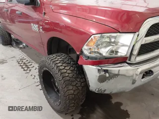 2015 Ram 2500 Tradesman с VIN 3C6UR5HL4FG528090, выставлен на аукционе IAAI как лот 41372919 с пробегом 131 249 миль миль и . История ставок и продаж доступна на DreamBid. Изображение 17.