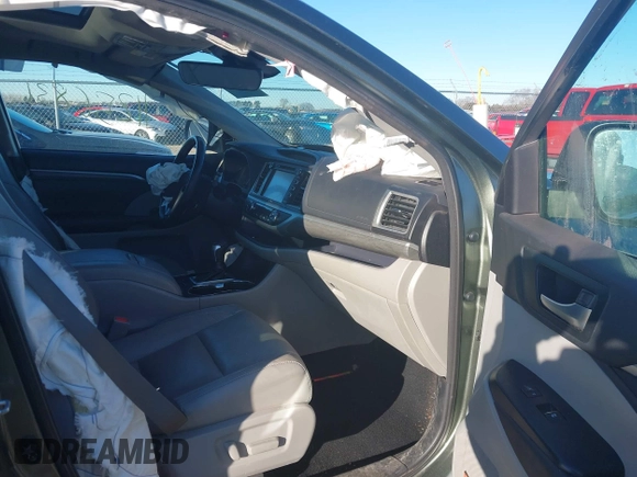 2018 Toyota Highlander Hybrid Limited with VIN 5TDDGRFH8JS045443, listed as a IAAI auction lot 41256831 with 105,736 mi miles and . Bid and sale history available at DreamBid. Image 5.