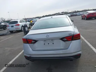 2022 Nissan Altima SR z VIN 1N4BL4CV9NN327401, wystawiony jako IAAI lot #41602929 z przebiegiem 61 130 mil mil oraz . Historia ofert i sprzedaży dostępna na DreamBid. Obrazek 16.