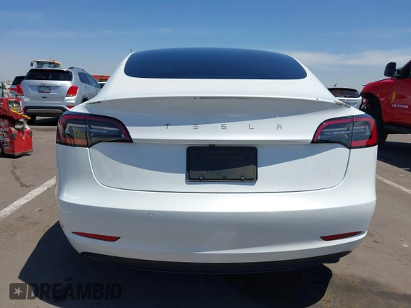 2022 Tesla Model 3 Long Range z VIN 5YJ3E1EB3NF348267, wystawiony jako IAAI lot #42323616 z przebiegiem Nie podano mil oraz . Historia ofert i sprzedaży dostępna na DreamBid. Obrazek 15.