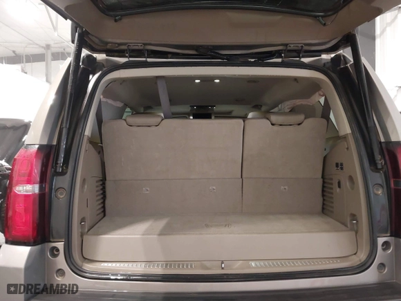 2018 Chevrolet Tahoe LT with VIN 1GNSKBKC4JR322098, listed as a IAAI auction lot 41531523 with 108,294 mi miles. Bid and sale history available at carsss.com. Image 18.