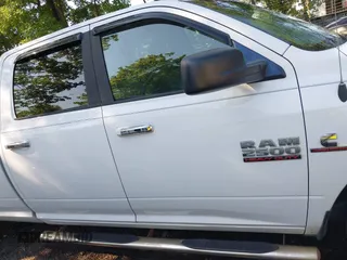 2016 Ram 2500 Big Horn with VIN 3C6UR5JL2GG221738, listed as a IAAI auction lot 42658336 with 253,086 mi miles and . Bid and sale history available at DreamBid. Image 13.