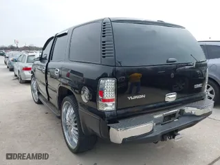 2006 GMC Yukon Denali with VIN 1GKEK63U36J163458, listed as a IAAI auction lot 41745840 with 276,307 mi miles. Bid and sale history available at carsss.com. Image 3.