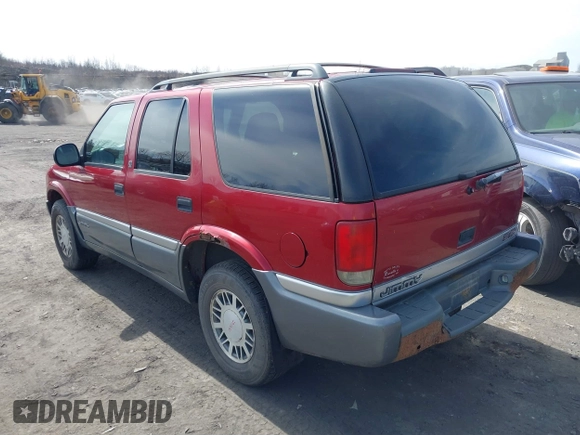 1998 GMC Jimmy SLT with VIN 1GKDT13W1W2521468, listed as a IAAI auction lot 41819921 with 161,931 mi miles. Bid and sale history available at carsss.com. Image 3.