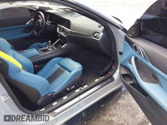 2022 BMW M4 Competition xDrive z VIN WBS43AZ04NCK16515, wystawiony jako IAAI lot #42505726 z przebiegiem Nie podano mil oraz . Historia ofert i sprzedaży dostępna na DreamBid. Obrazek 5.