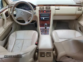 2001 Mercedes-Benz E-Class AWD with VIN WDBJF82J31X054634, listed as a Copart auction lot 81686174 with 139,746 mi miles and Salvage Title. Bid and sale history available at carsss.com. Image 8.