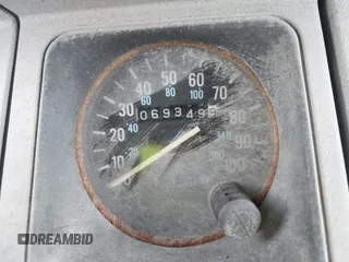 1990 Jeep Wrangler with VIN 2J4FY29T7LJ528844, listed as a IAAI auction lot 42354175 with 69,349 mi miles and . Bid and sale history available at DreamBid. Image 7.