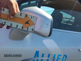 2020 Chevrolet Trax LT с VIN KL7CJPSB1LB010835, выставлен на аукционе IAAI как лот 42832682 с пробегом 51 060 миль миль и . История ставок и продаж доступна на DreamBid. Изображение 33.
