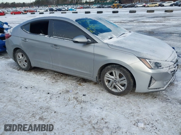 2020 Hyundai Elantra Value Edition z VIN 5NPD84LFXLH567082, wystawiony jako IAAI lot #41372830 z przebiegiem 119 975 mil mil oraz . Historia ofert i sprzedaży dostępna na DreamBid. Obrazek 1.