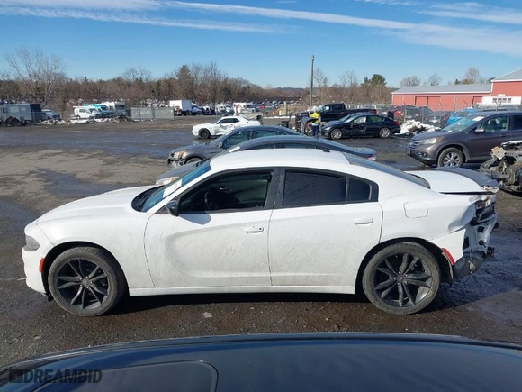 2018 Dodge Charger SXT with VIN 2C3CDXBG2JH247722, listed as a IAAI auction lot 41571510 with NaN miles. Bid and sale history available at carsss.com. Image 14.