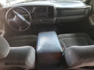 2002 Chevrolet Tahoe LS z VIN 1GNEC13V32J215385, wystawiony jako Copart lot #56666035 z przebiegiem 227 553 mil mil oraz Szkoda całkowita • Salvage title. Historia ofert i sprzedaży dostępna na DreamBid. Obrazek 8.