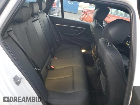 2017 BMW 3 Series 330i xDrive with VIN WBA8K3C32HA022928, listed as a Copart auction lot 84476524 with 50,086 mi miles and Salvage Title. Bid and sale history available at carsss.com. Image 10.