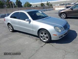 2006 Mercedes-Benz E 350 z VIN WDBUF56J26A918458, wystawiony jako IAAI lot #42509094 z przebiegiem 189 575 mil mil oraz . Historia ofert i sprzedaży dostępna na DreamBid. Obrazek 1.