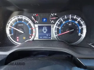 2018 Toyota 4Runner SR5 z VIN JTEZU5JR4J5184719, wystawiony jako IAAI lot #41689185 z przebiegiem 97 501 mil mil oraz . Historia ofert i sprzedaży dostępna na DreamBid. Obrazek 7.