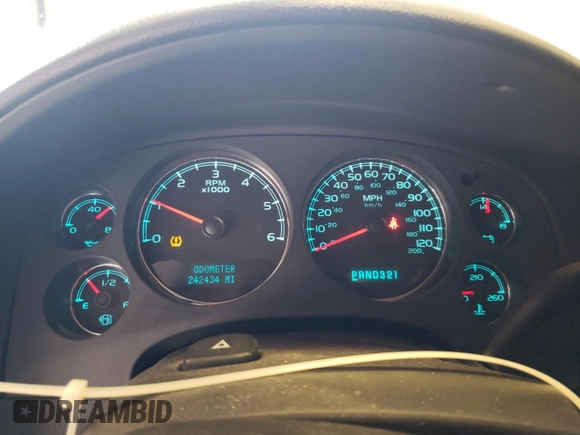 2008 Chevrolet Avalanche LTZ with VIN 3GNFK12308G169094, listed as a Copart auction lot 61630444 with 242,434 mi miles and Salvage Title. Bid and sale history available at carsss.com. Image 9.