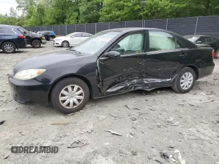 2005 Toyota Camry LE z VIN 4T1BE30K95U048833, wystawiony jako Copart lot #56833835 z przebiegiem 138 261 mil mil oraz Szkoda całkowita • Salvage title. Historia ofert i sprzedaży dostępna na DreamBid. Obrazek 1.