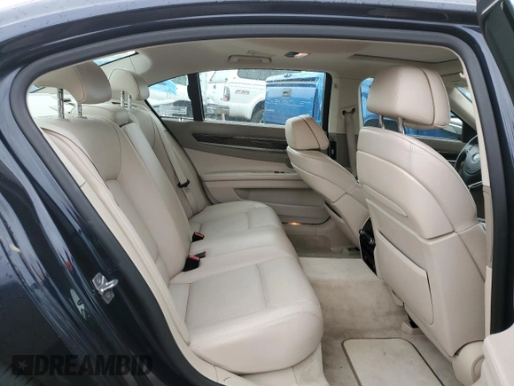 2011 BMW 7 Series 750Li z VIN WBAKB8C54BC851810, wystawiony jako Copart lot #76610464 z przebiegiem 128 551 mil mil oraz Nie do naprawy • Non repairable. Historia ofert i sprzedaży dostępna na DreamBid. Obrazek 10.