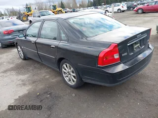 2004 Volvo S80 with VIN YV1TH59HX41349382, listed as a IAAI auction lot 41712062 with 77,124 mi miles. Bid and sale history available at carsss.com. Image 3.