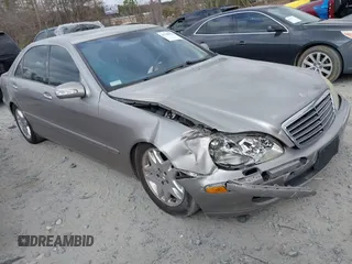 2003 Mercedes-Benz S 500 z VIN WDBNG75J13A365814, wystawiony jako IAAI lot #41709919 z przebiegiem 204 109 mil mil oraz . Historia ofert i sprzedaży dostępna na DreamBid. Obrazek 1.