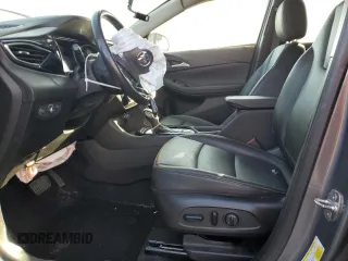 2020 Buick Encore GX Essence с VIN KL4MMFSL8LB120101, выставлен на аукционе Copart как лот 48855995 с пробегом 56 913 миль миль и Списание • Salvage title. История ставок и продаж доступна на DreamBid. Изображение 7.