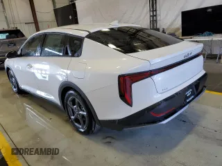 2025 Kia K4 LXS with VIN 3KPFT4DE4SE019661, listed as a Copart auction lot 44309075 with 25 mi miles and Salvage Title. Bid and sale history available at carsss.com. Image 2.