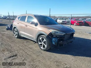 2016 Hyundai Tucson Sport with VIN KM8J33A20GU183234, listed as a IAAI auction lot 41429777 with 113,077 mi miles. Bid and sale history available at carsss.com. Image 1.