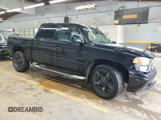 2006 GMC Sierra Denali z VIN 2GTEK63N061214588, wystawiony jako Copart lot #66483814 z przebiegiem Nie podano mil oraz Szkody całkowita. Historia ofert i sprzedaży dostępna na DreamBid. Obrazek 4.